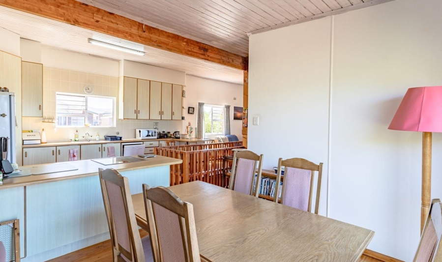 3 Bedroom Property for Sale in Franskraal Western Cape